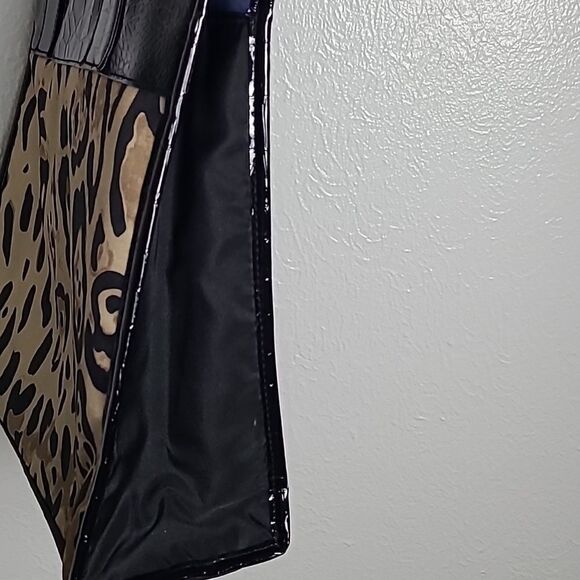Leopard Print & Black Bag with Black Patent Trim - Picture 4 of 8